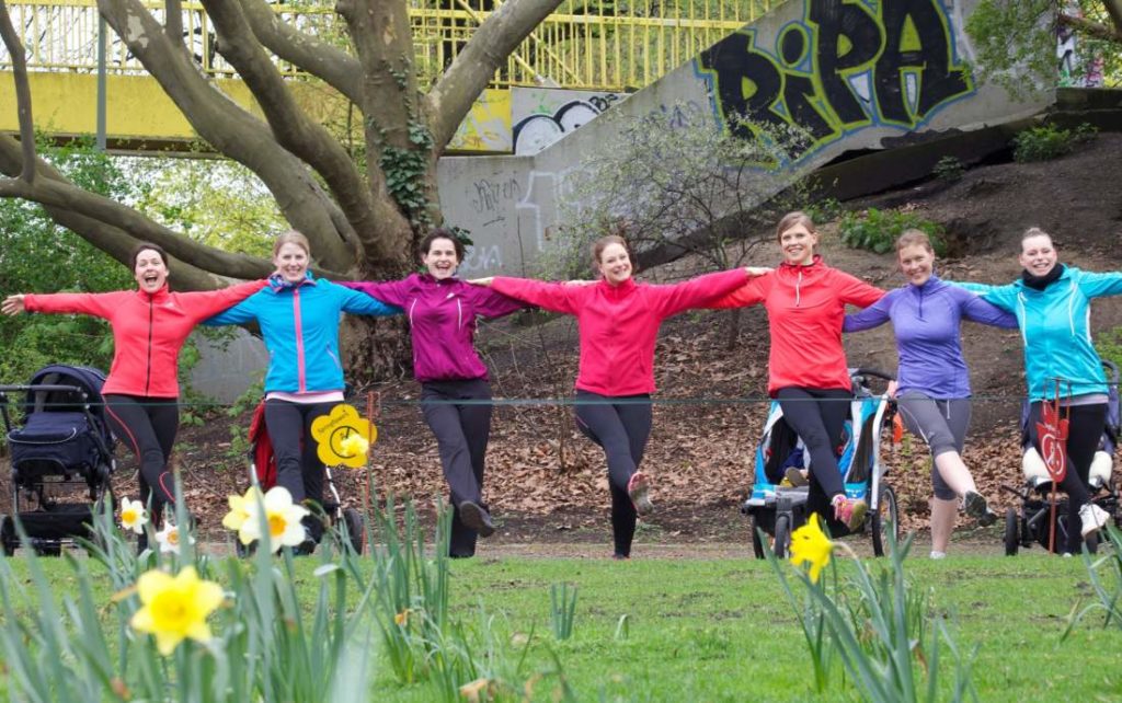 LAUFMAMALAUF Kinderwagen Kurs im Frühling